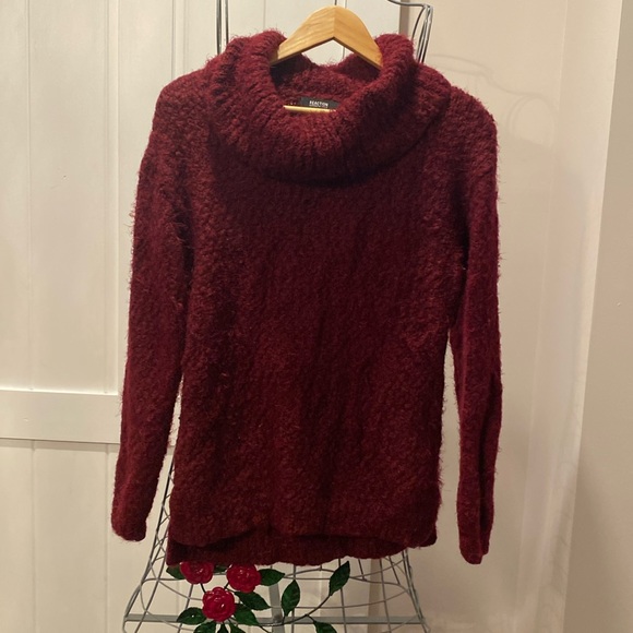 NWT burgundy sweater - Picture 1 of 4